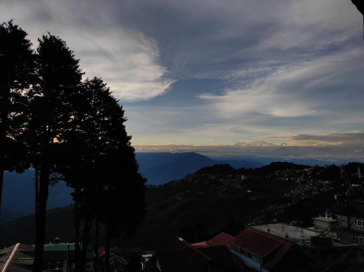 Wind Home Darjeeling- Budget Hotel Near Mall Darjeeling  Exterior photo