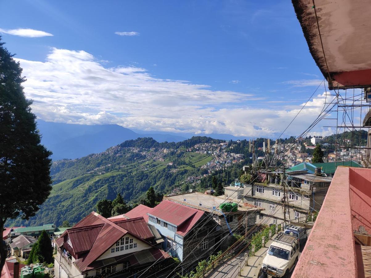 Wind Home Darjeeling- Budget Hotel Near Mall Darjeeling  Exterior photo