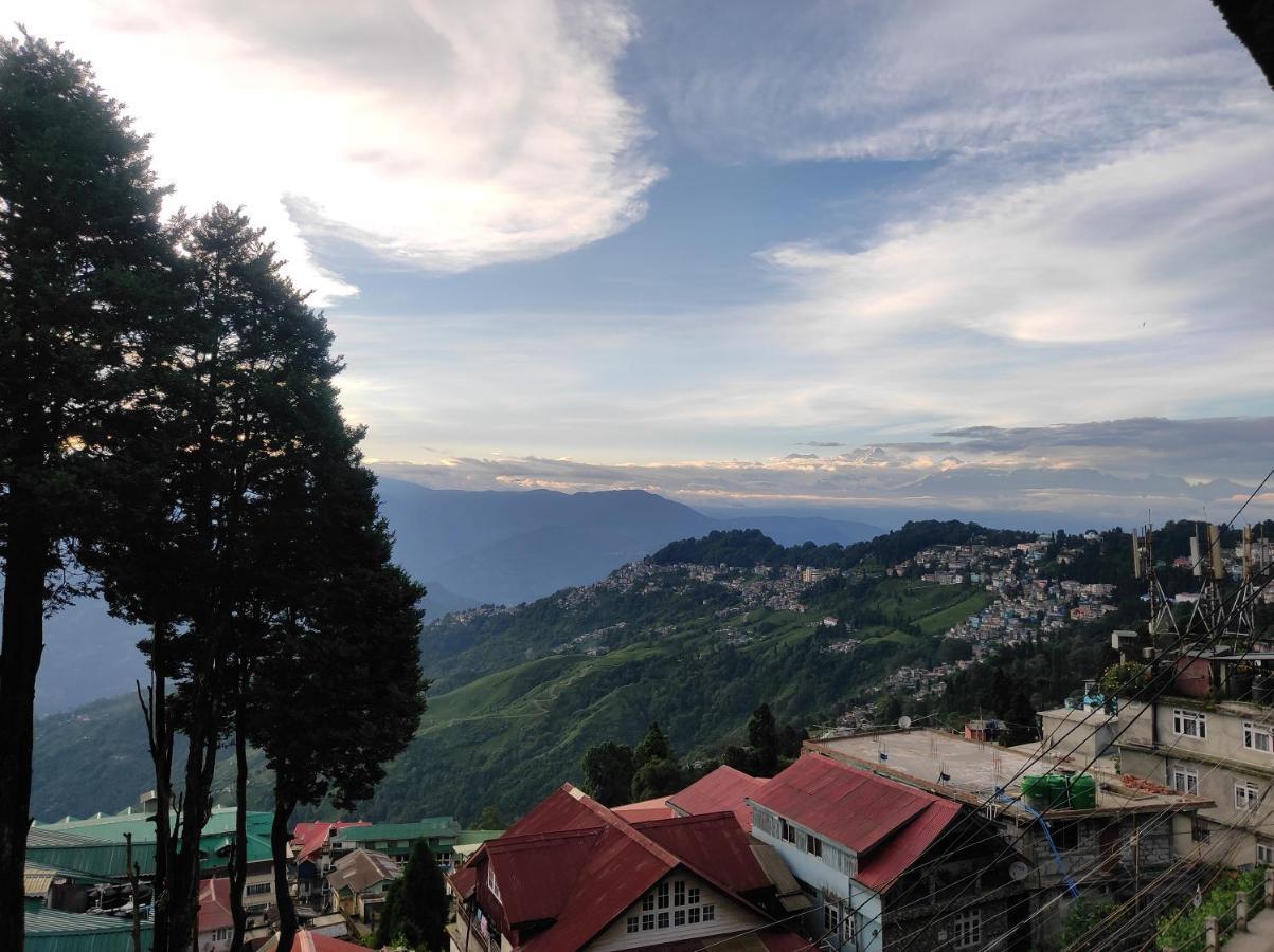 Wind Home Darjeeling- Budget Hotel Near Mall Darjeeling  Exterior photo