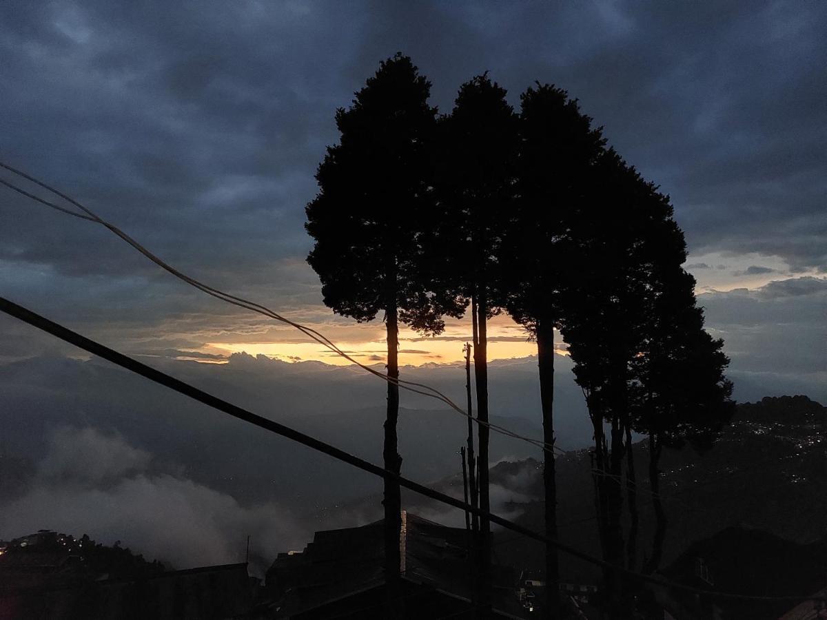 Wind Home Darjeeling- Budget Hotel Near Mall Darjeeling  Exterior photo