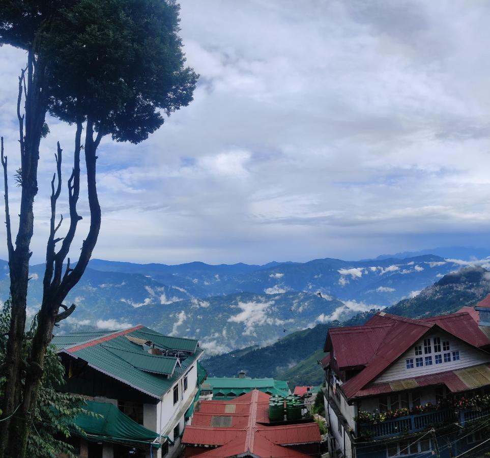 Wind Home Darjeeling- Budget Hotel Near Mall Darjeeling  Exterior photo